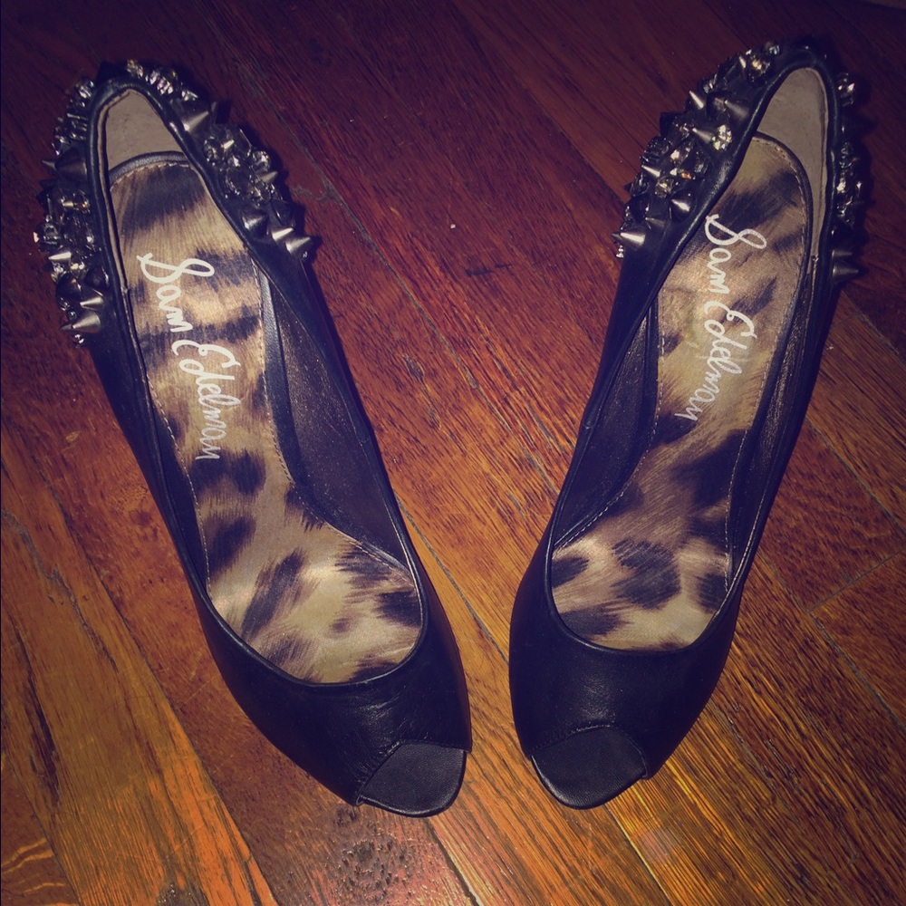 Sam Edelman Lorissa Studded Pump Worn once